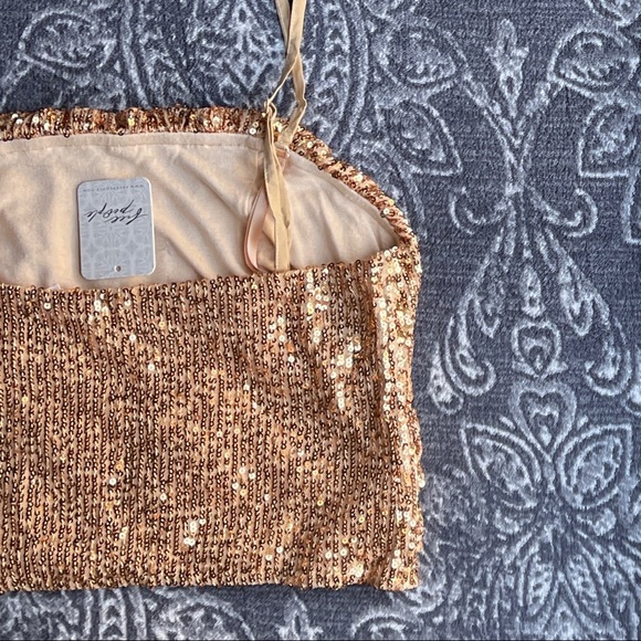Free People Ta Da Top in Gold Sequins Size Small - Picture 7 of 7